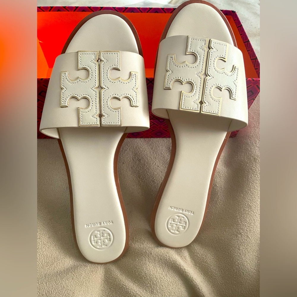 NWOT authentic Tory Burch ines slides
